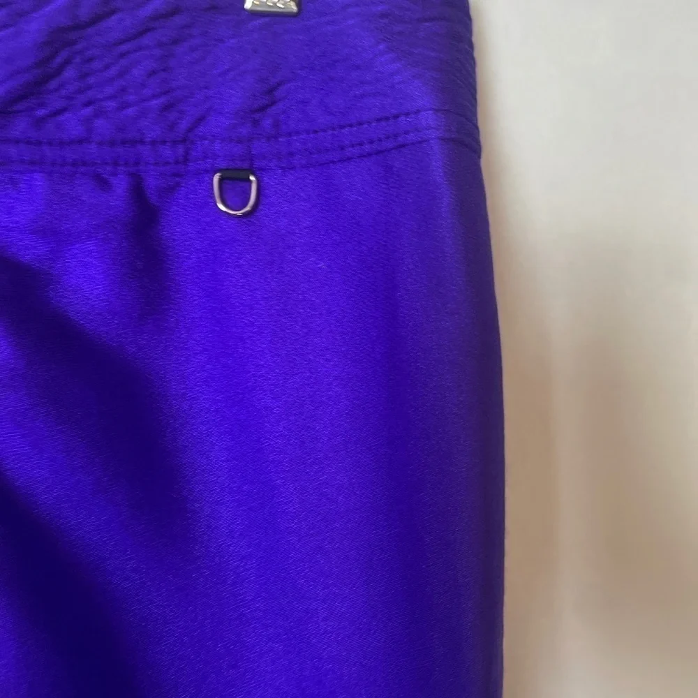 Vibrant Purple Women's Cropped Pants - Picture 5 of 15